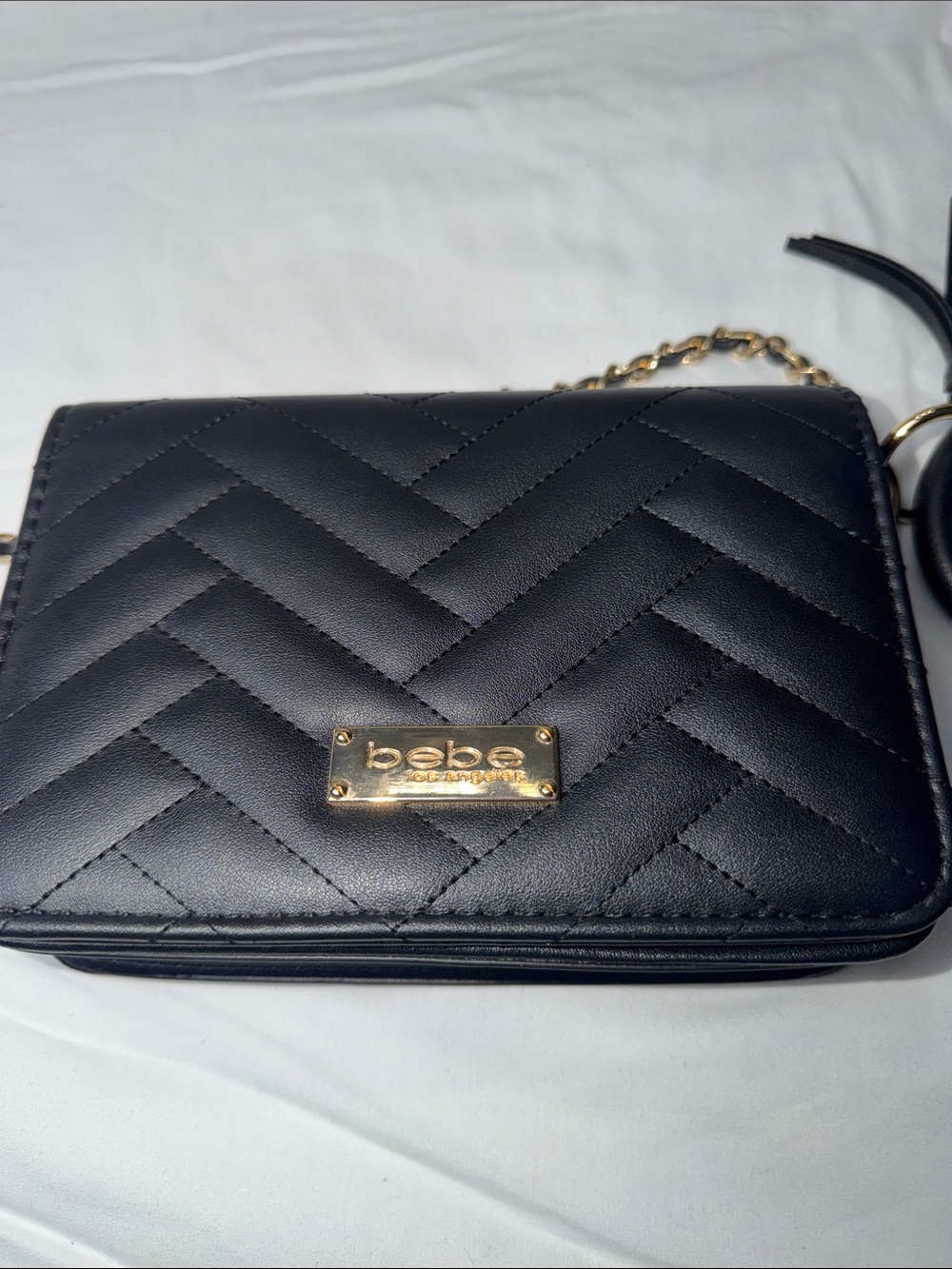 bebe Sophia Black Chevron Quilted Crossbody Gold Chain Y2K Bag